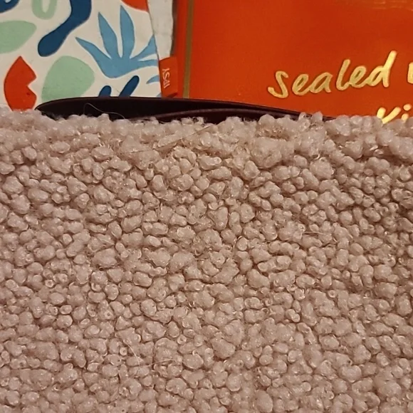 FIVE IPSY MAKE-UP BAGS EXCELLENT CONDITION. - Picture 3 of 8